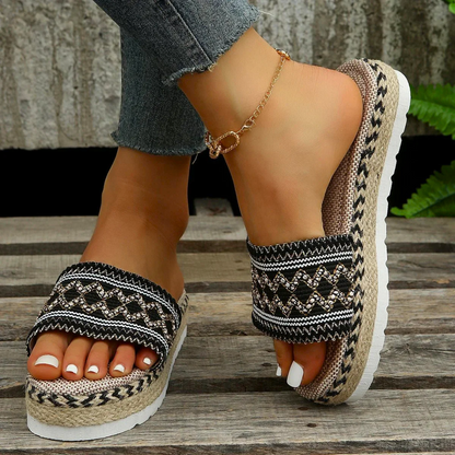 Annabel - Boho slippers met plateauzool